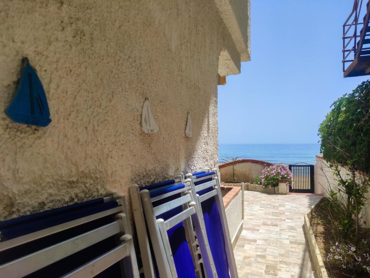 Villa Pinuccia Lido di Noto エクステリア 写真