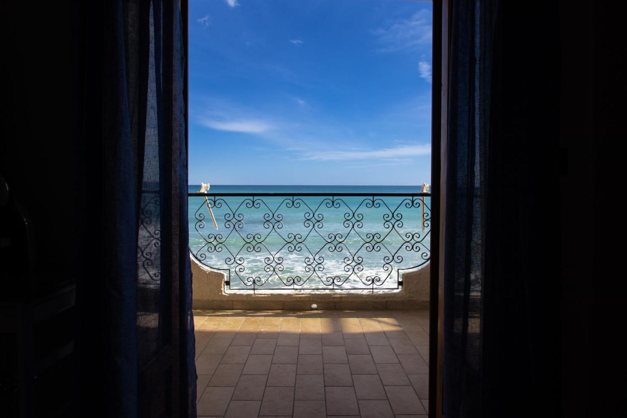Villa Pinuccia Lido di Noto エクステリア 写真